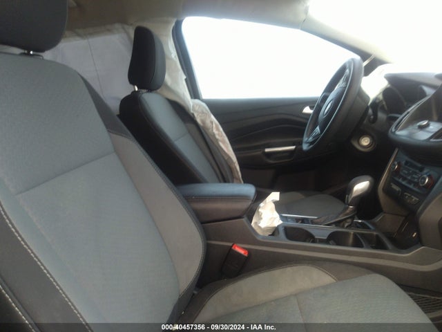 Ford ESCAPE SE 2018 1FMCU9GD8JUD01913 Image 5