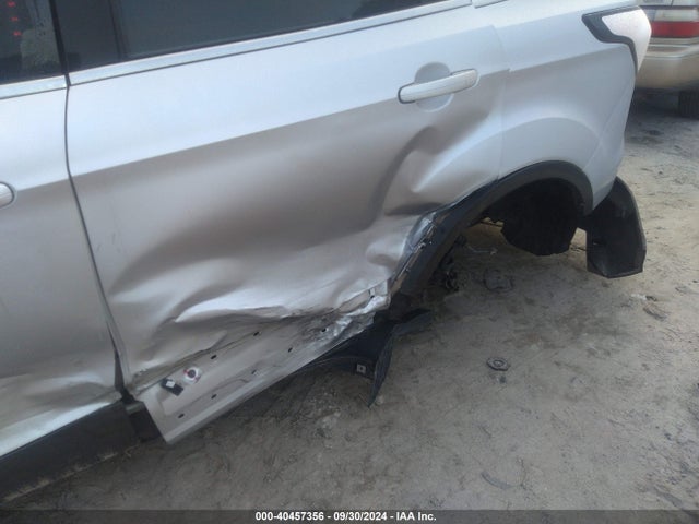 Ford ESCAPE SE 2018 1FMCU9GD8JUD01913 Image 6
