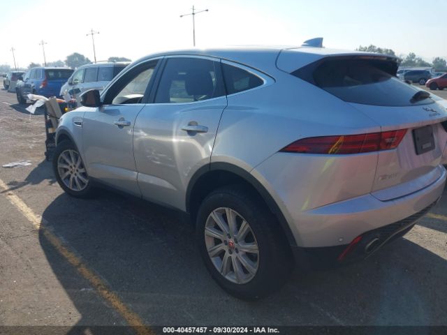 2018 JAGUAR E-PACE SADFJ2FX9J1Z31622 Photo 2