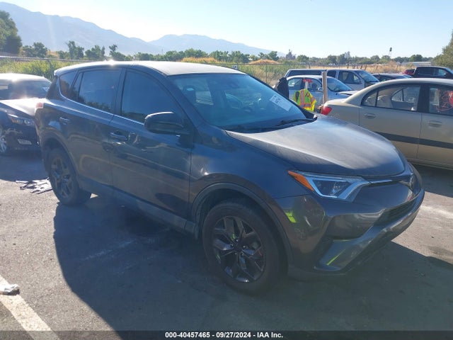 Toyota RAV4 LE 2018 2T3BFREV6JW800606 Image 1