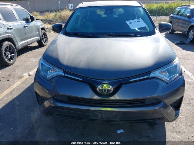 Toyota RAV4 LE 2018 2T3BFREV6JW800606 Image 13