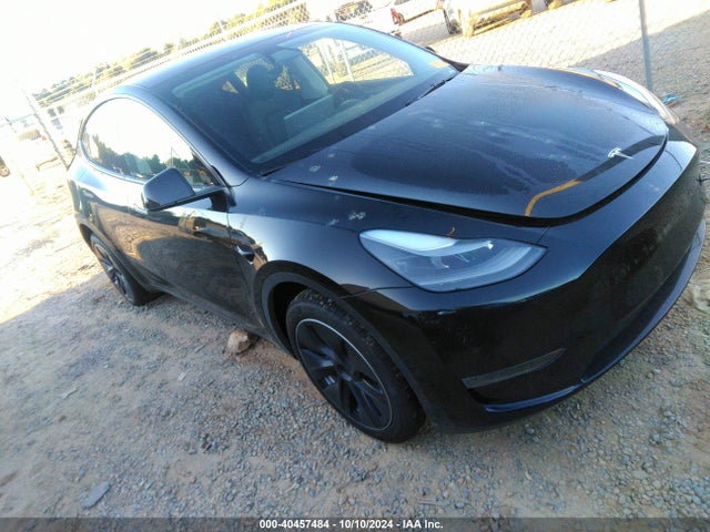 2024 TESLA MODEL Y 7SAYGDEE9RA240138 Photo 0