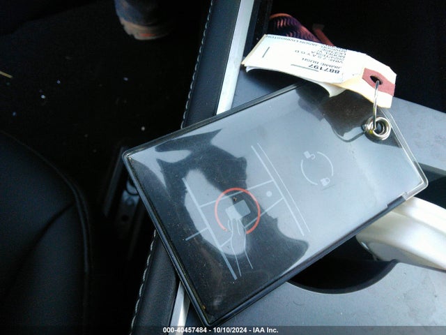 2024 TESLA MODEL Y 7SAYGDEE9RA240138 Photo 10