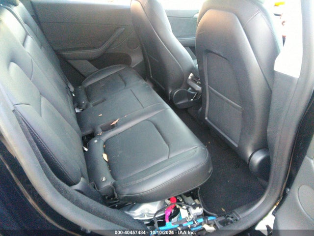 2024 TESLA MODEL Y 7SAYGDEE9RA240138 Photo 7