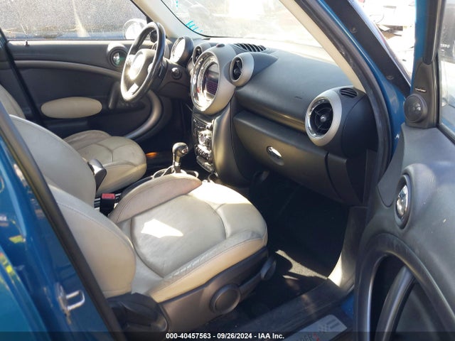 2012 MINI COOPER COUNTRYMAN WMWZC3C53CWL82837 Photo 4