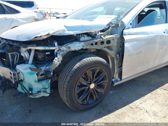 1G1ZD5ST2NF138913 Chevrolet Malibu Fwd Lt