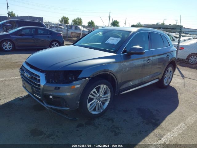 WA1BNAFY3J2108402 Audi Q5 2.0t Premium/2.0t Tech Premium