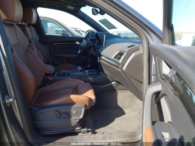 WA1BNAFY3J2108402 Audi Q5 2.0t Premium/2.0t Tech Premium