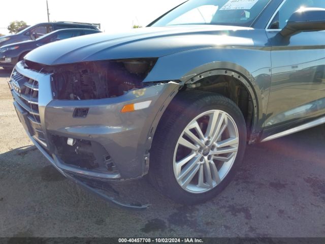 WA1BNAFY3J2108402 Audi Q5 2.0t Premium/2.0t Tech Premium
