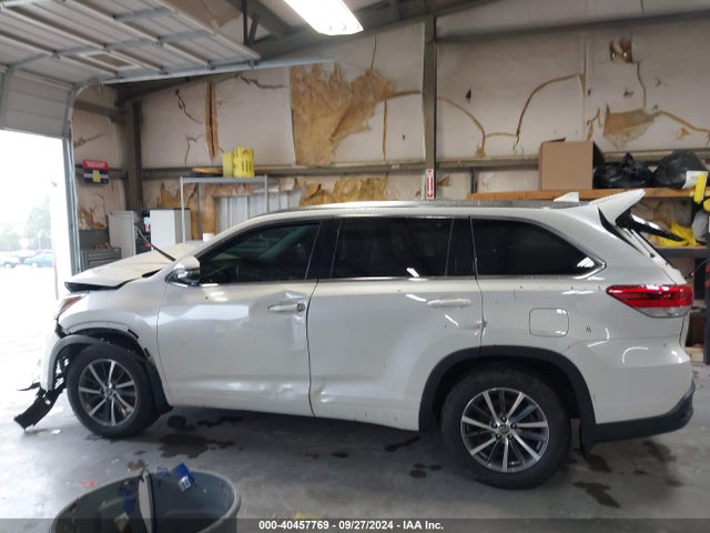 Toyota Highlander Xle 2017 5TDJZRFH3HS515269 Image 14