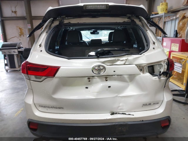 Toyota Highlander Xle 2017 5TDJZRFH3HS515269 Image 11