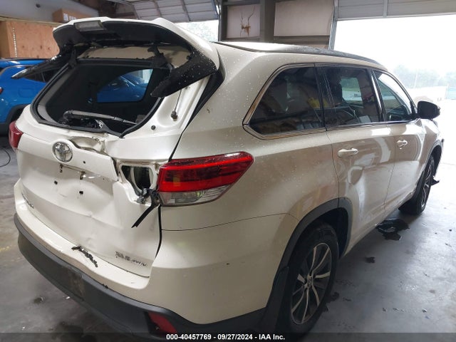 Toyota Highlander Xle 2017 5TDJZRFH3HS515269 Image 4