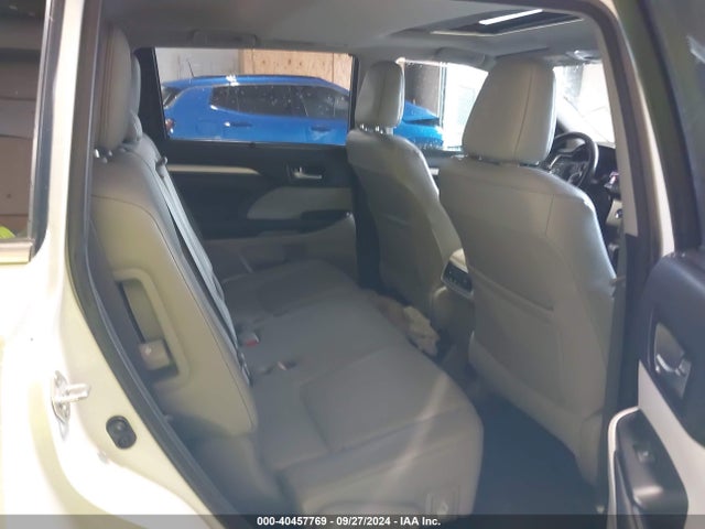 Toyota Highlander Xle 2017 5TDJZRFH3HS515269 Image 8