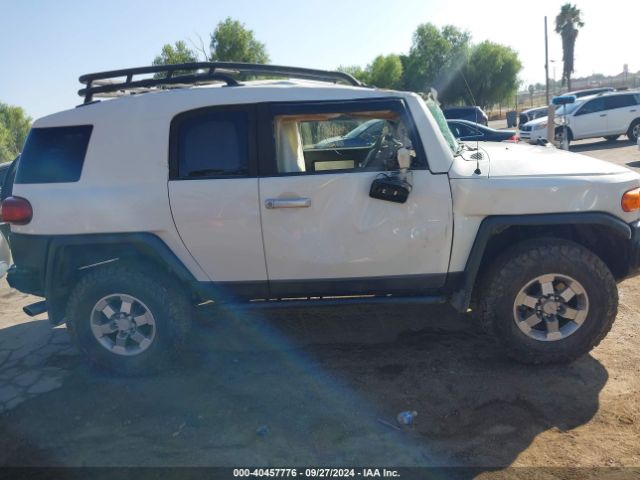 JTEZU4BF2EK013456 Toyota FJ Cruiser