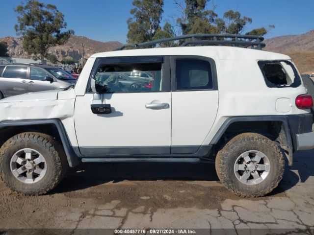 JTEZU4BF2EK013456 Toyota FJ Cruiser