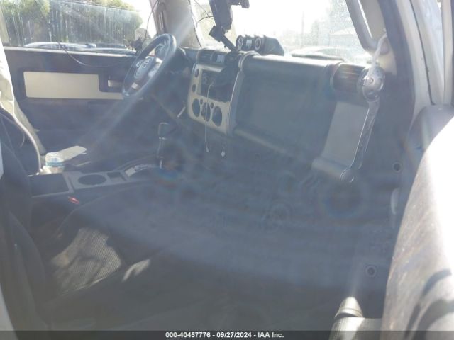 JTEZU4BF2EK013456 Toyota FJ Cruiser