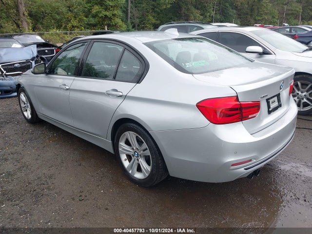 BMW 328i Xdrive 2016 WBA8E3G55GNT77618 Image 3