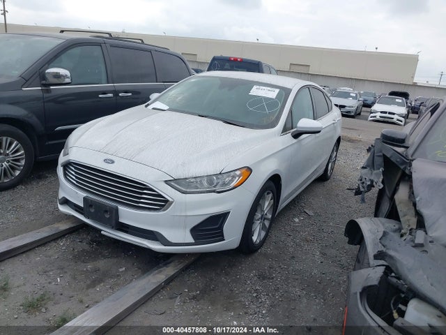 Ford Fusion Hybrid Se 2020 3FA6P0LU2LR212803 Image 2