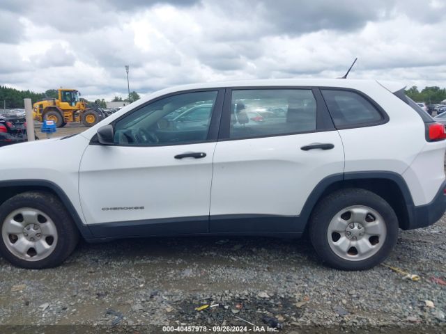 1C4PJLAB7EW163908 Jeep Cherokee Sport