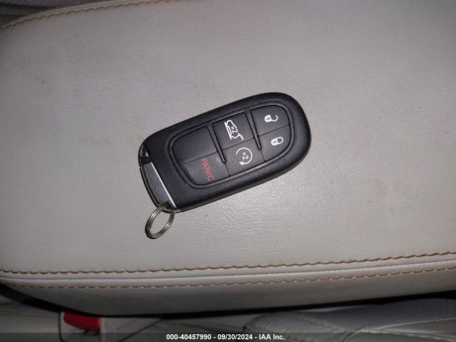 1C4PJMDX4KD125900 Jeep Cherokee Limited 4x4