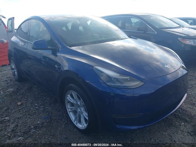 2024 TESLA MODEL Y 7SAYGDEE2RA271473 Photo 0