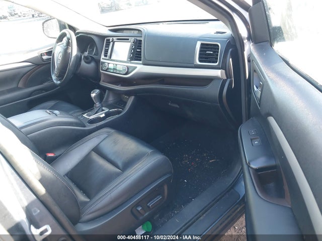 Toyota Highlander Xle 2019 5TDJZRFH7KS702280 Image 5