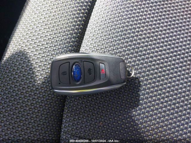 JF2GUADC4RH389741 Subaru Crosstrek Premium