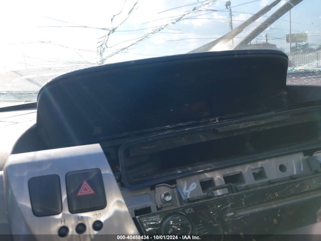 Toyota Prius V Two 2017 JTDZN3EU1HJ061529 Image 7