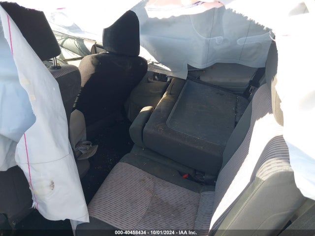 Toyota Prius V Two 2017 JTDZN3EU1HJ061529 Image 8