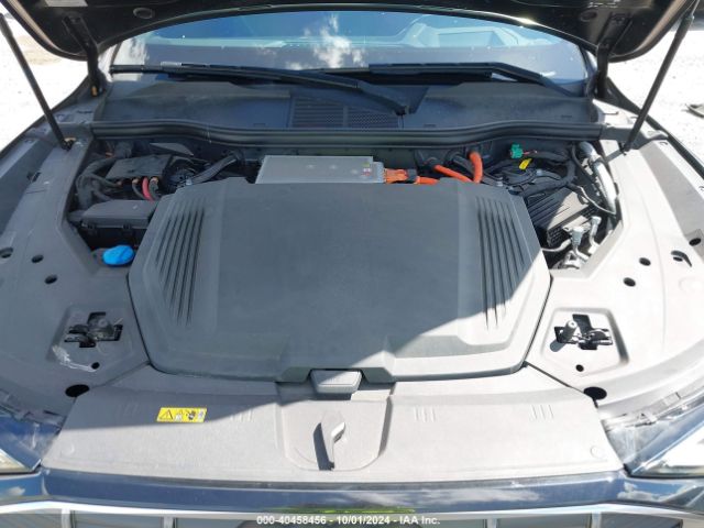 WA1VAAGE1KB024951 Audi E-tron Premium Plus