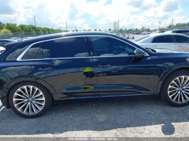 WA1VAAGE1KB024951 Audi E-tron Premium Plus
