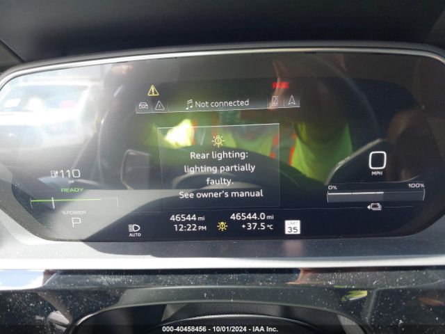 WA1VAAGE1KB024951 Audi E-tron Premium Plus