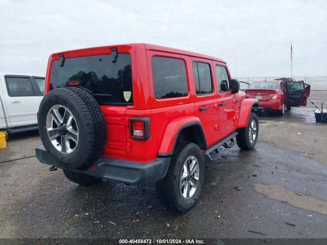 1C4HJXEG4JW165806 Jeep Wrangler Unlimited Sahara 4x4