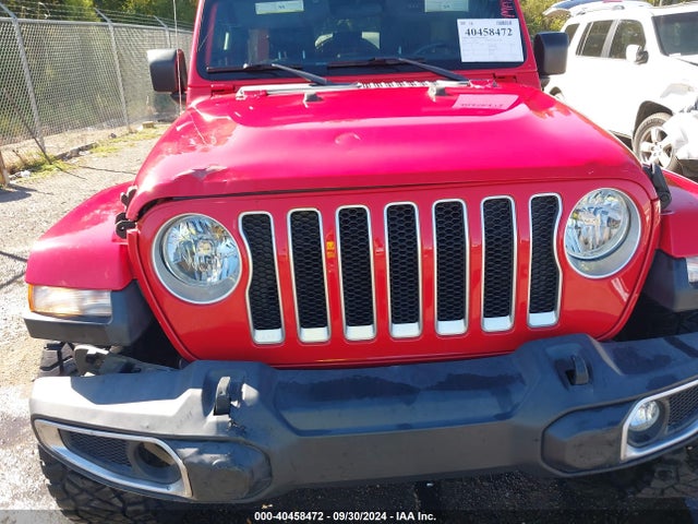1C4HJXEG4JW165806 Jeep Wrangler Unlimited Sahara 4x4
