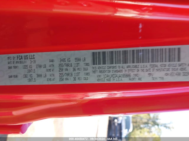 1C4HJXEG4JW165806 Jeep Wrangler Unlimited Sahara 4x4