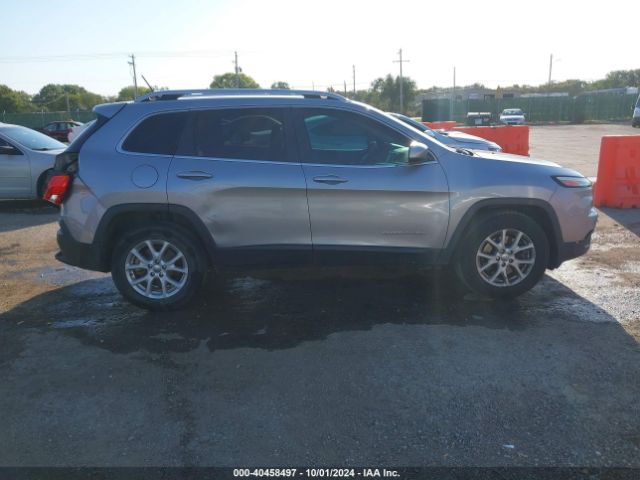 1C4PJMCB5GW218166 Jeep Cherokee Latitude