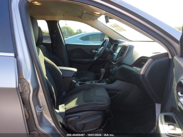 1C4PJMCB5GW218166 Jeep Cherokee Latitude