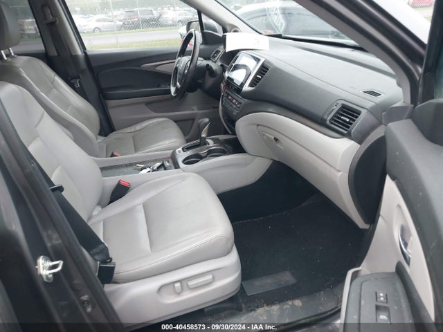 Honda Ridgeline Rtl-t 2017 5FPYK3F6XHB001462 Image 5
