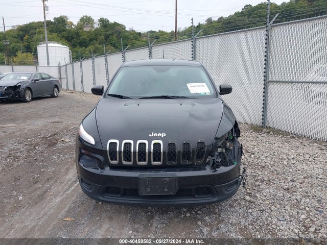 1C4PJMAB7EW273153 Jeep Cherokee Sport