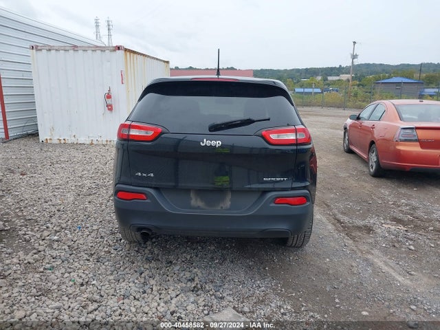 1C4PJMAB7EW273153 Jeep Cherokee Sport