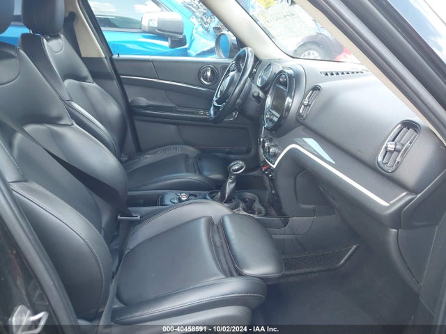 2018 MINI COUNTRYMAN WMZYT3C3XJ3E00426 Photo 4