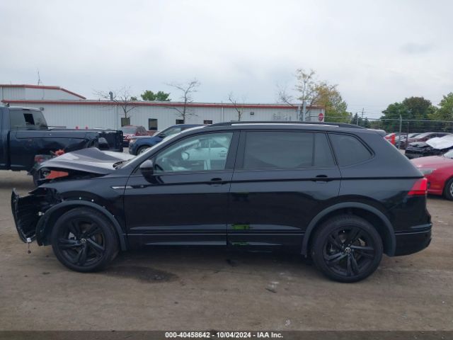 3VV8B7AX2RM049195 Volkswagen Tiguan 2.0t Se R-line Black/se Black