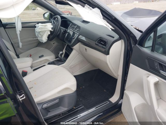 3VV8B7AX2RM049195 Volkswagen Tiguan 2.0t Se R-line Black/se Black