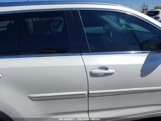 Toyota Highlander Xle V6 2015 5TDKKRFH5FS050886 Image 14