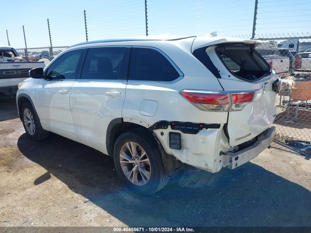 Toyota Highlander Xle V6 2015 5TDKKRFH5FS050886 Image 3