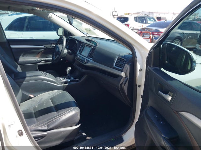 Toyota Highlander Xle V6 2015 5TDKKRFH5FS050886 Image 5