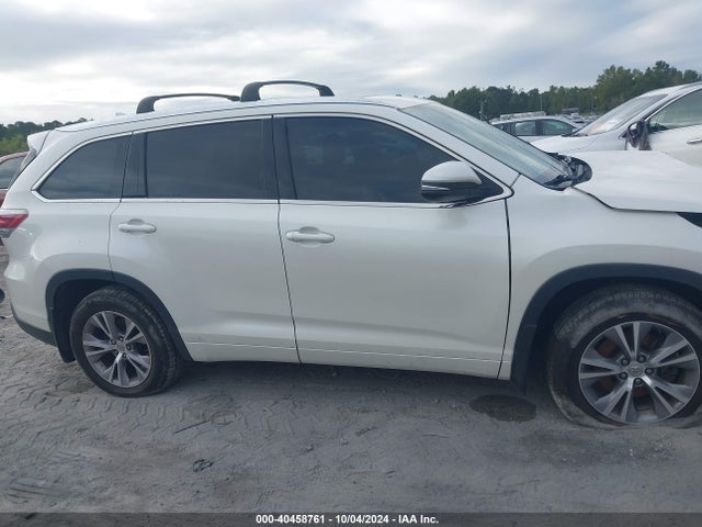 Toyota Highlander Xle V6 2014 5TDKKRFHXES026081 Image 12