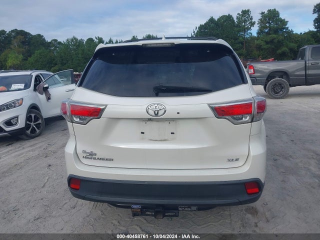 Toyota Highlander Xle V6 2014 5TDKKRFHXES026081 Image 15