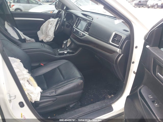 Toyota Highlander Xle V6 2014 5TDKKRFHXES026081 Image 5
