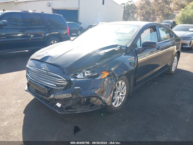 Ford FUSION S 2017 3FA6P0G79HR163675 Image 2